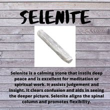 Load image into Gallery viewer, Green selenite orgonite character
