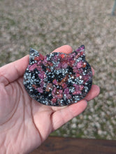 Load image into Gallery viewer, Druzy cat head orgonite with ruby, black obsidian and aluminum
