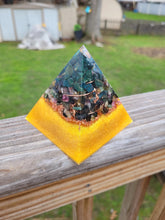 Load image into Gallery viewer, Custom pyramid orgonite *One crystal*
